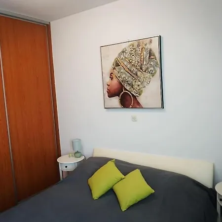 Apartment Pe-la Center *